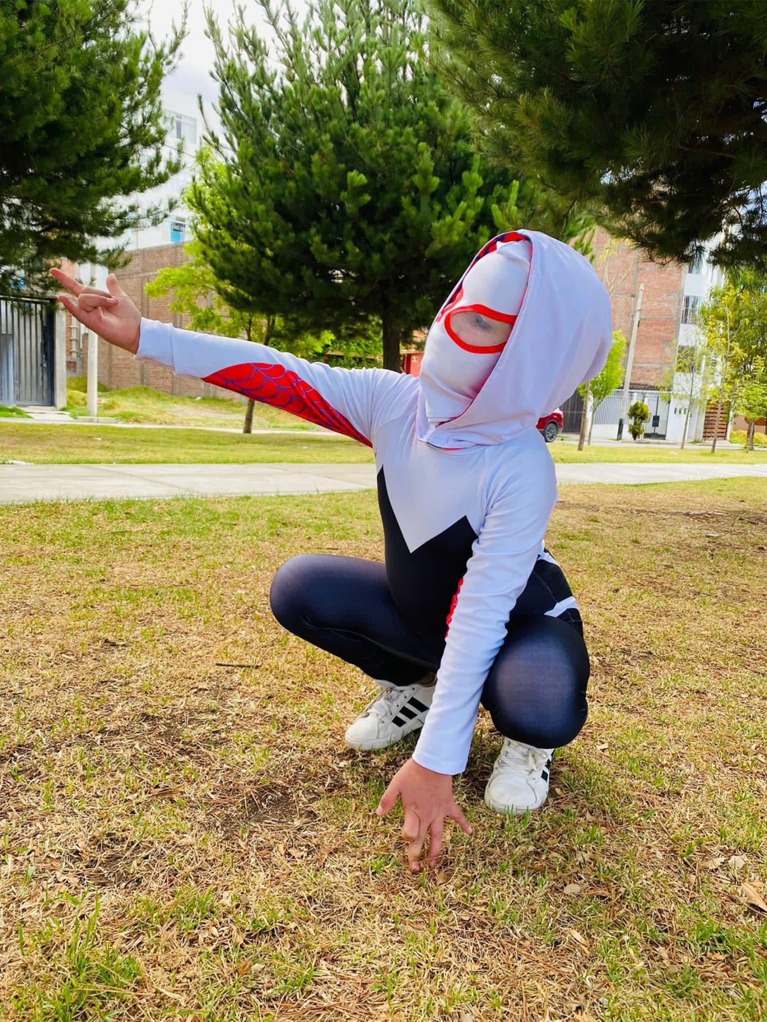 Disfraz Spider Gwen para niñas – Marvel en Halloween - foto 4 | La Mirilla Kids