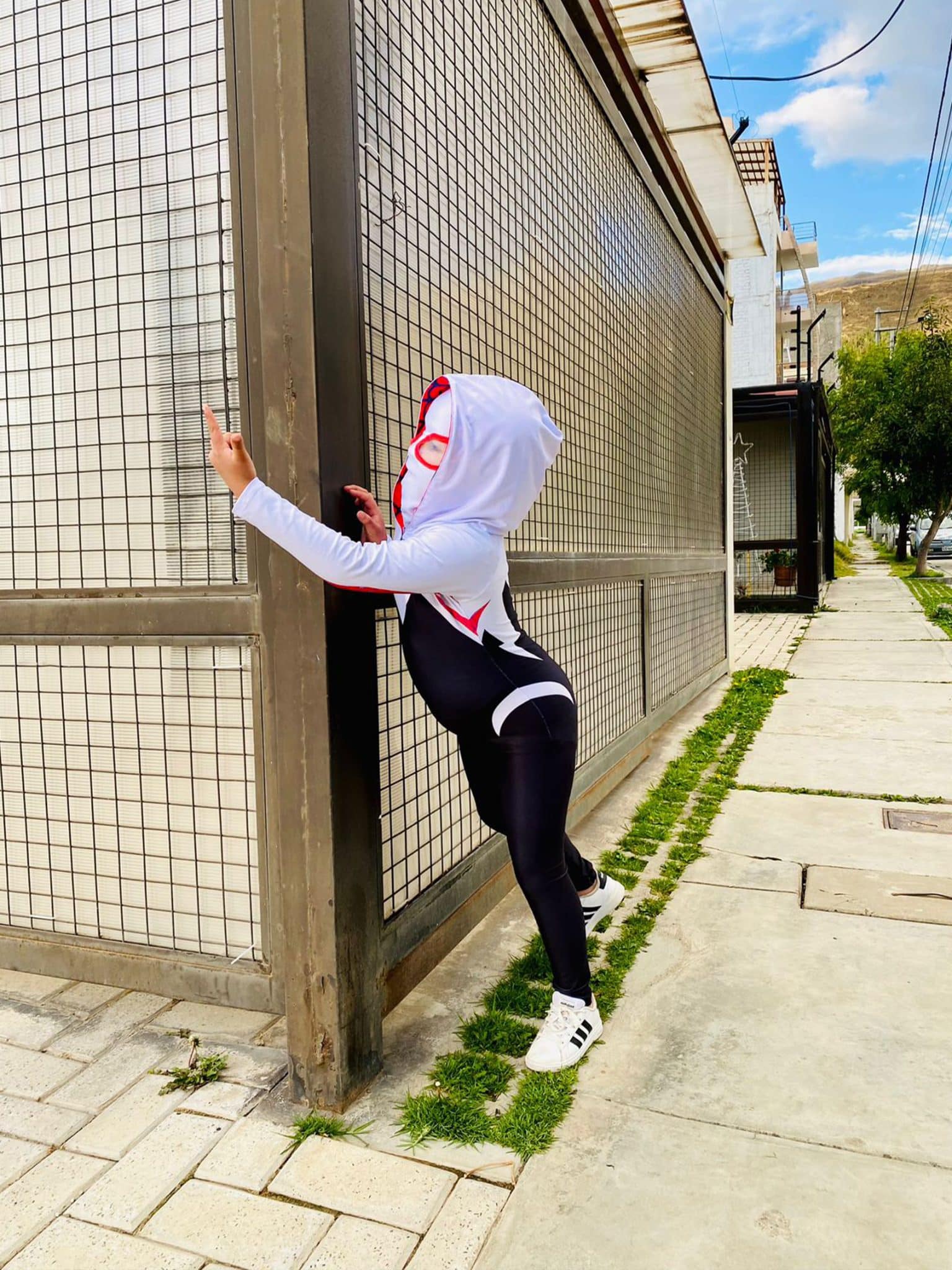 Disfraz Spider Gwen para niñas – Marvel en Halloween - foto 5 | La Mirilla Kids