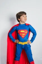 Disfraz Superman para niños con capa roja