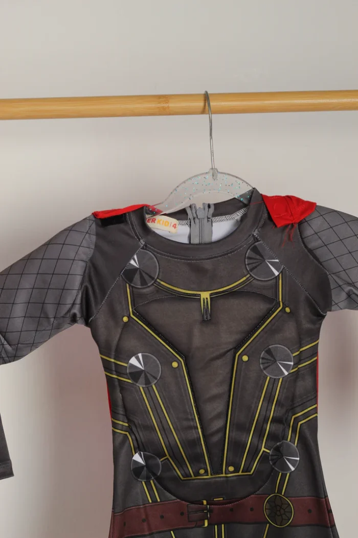 Disfraz Thor para niños con músculos y capa roja