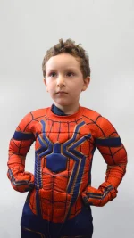 Disfraz Iron Spider para niños rojo con detalles dorados