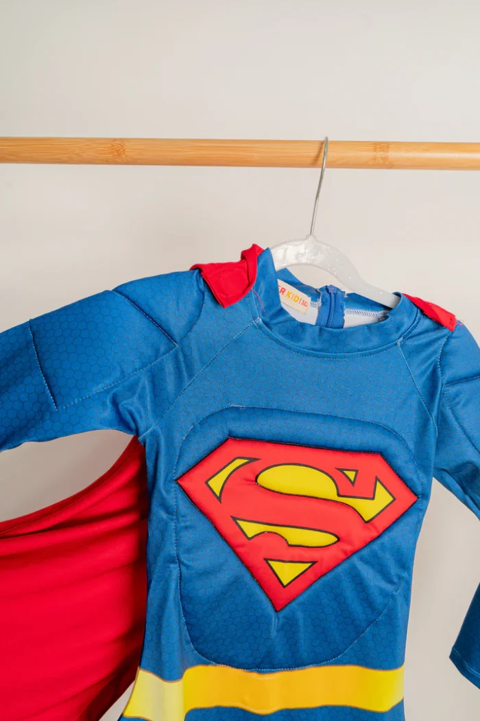 Disfraz Superman para niños con capa roja