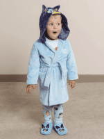 Pack Sleeping Bluey: Bata Felpa y Conjunto de Pijama para Niños - Imagen 2