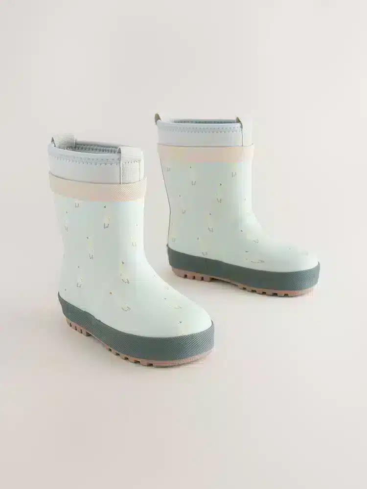 W81200s.webp Botas de Agua con Puño Forrado de Neopreno de Patito – Calzado Infantil Premium - Imagen 1