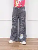 Pantalón jean Bluey para niña color gris