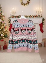 Chompa Navideña Minnie Mouse | ¡Estilo y Calidez para Esta Navidad! - Imagen 4