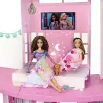 Casa de los Sueños Barbie de 3 Pisos con Piscina y Tobogán - Imagen 11